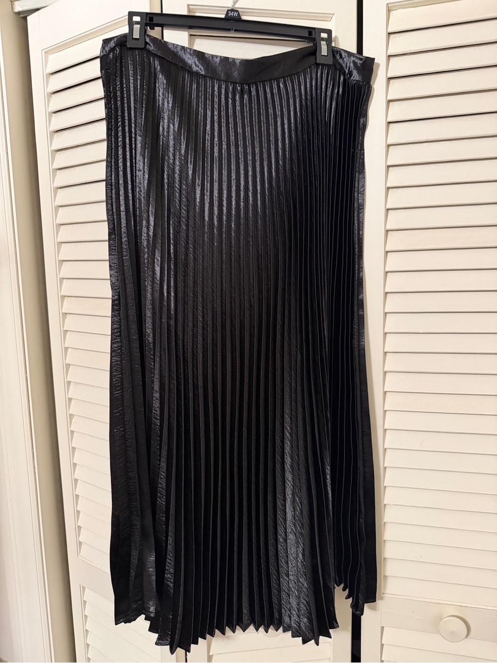 Express Black Pleated Satin Maxi Skirt - Women